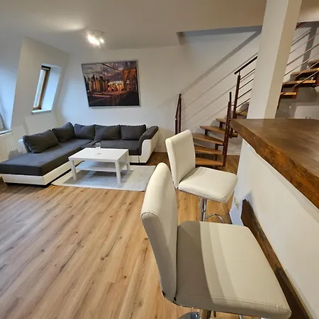 Ferienwohnung 2 Raum Maisonetten Im Zittauer Stadtzentrum Innenstadt Innenring Top Lage Markt Und Rathaus Naehe Apartment Schwerin (Mecklenburg-Vorpommern)