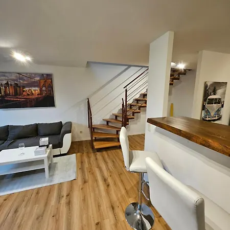 Apartment Ferienwohnung 2 Raum Maisonetten Im Zittauer Stadtzentrum Innenstadt Innenring Top Lage Markt Und Rathaus Naehe *