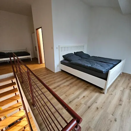 Ferienwohnung 2 Raum Maisonetten Im Zittauer Stadtzentrum Innenstadt Innenring Top Lage Markt Und Rathaus Naehe Apartment